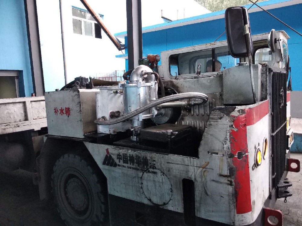 凈化裝置實(shí)車安裝2